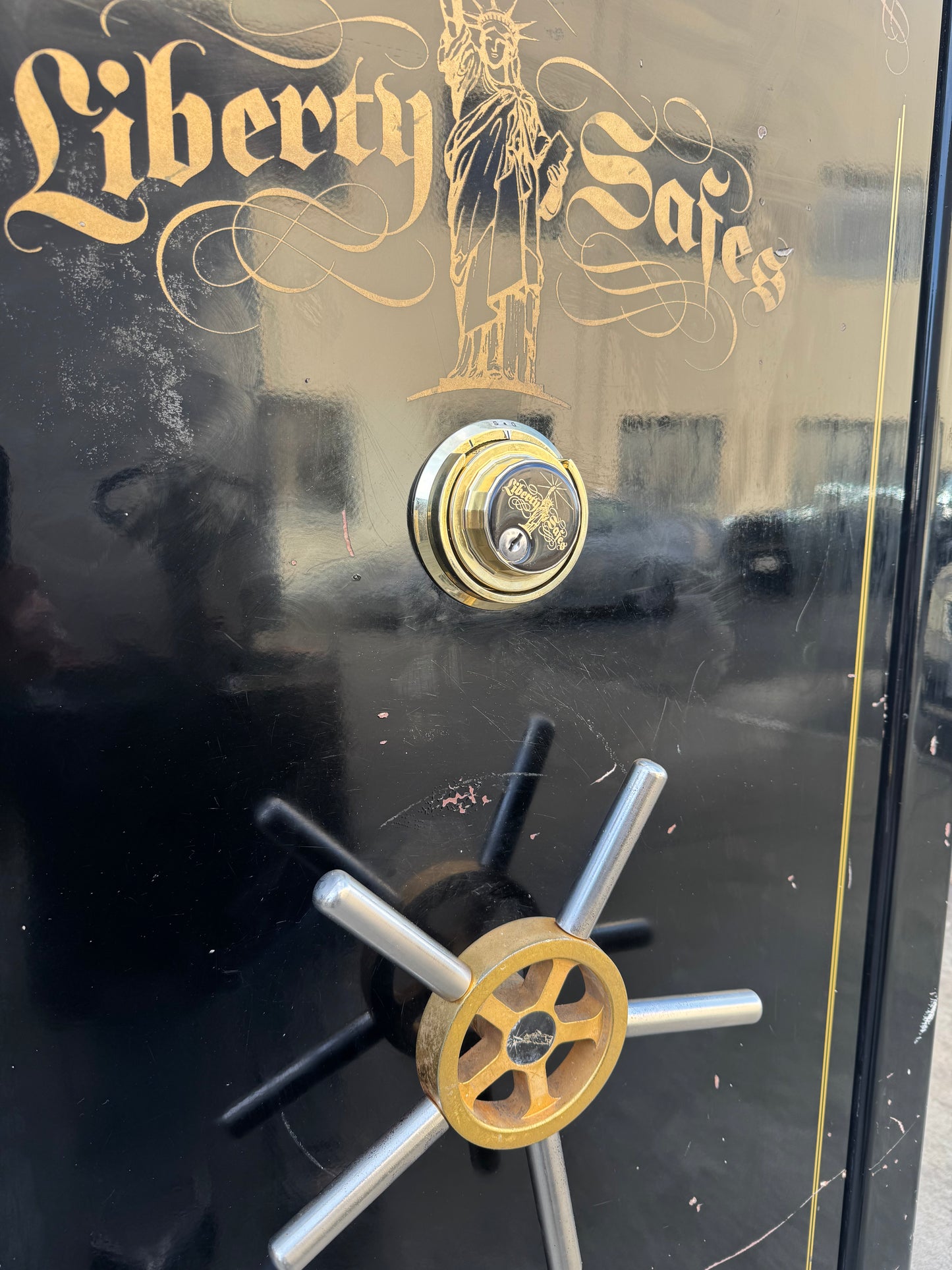 Liberty Presidential Series - California Safe & Lock