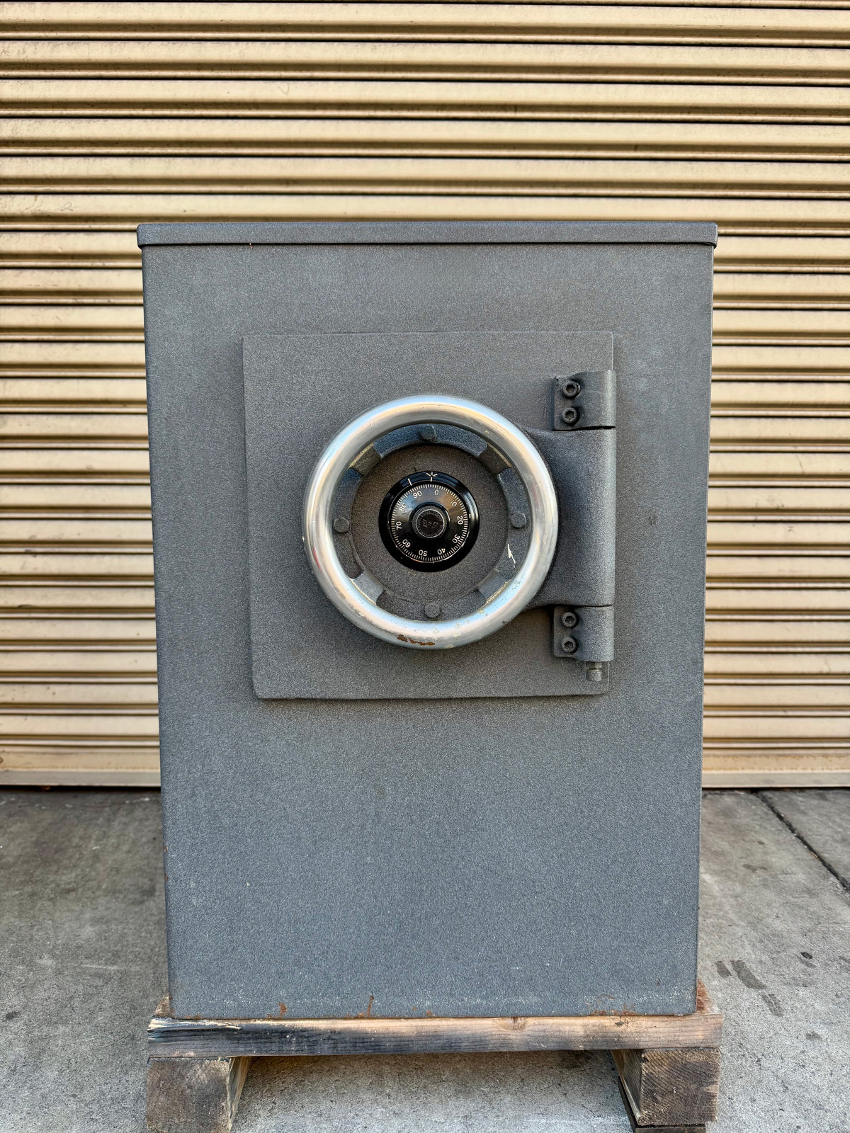Mosler Round Door High Security Safe - California Safe & Lock