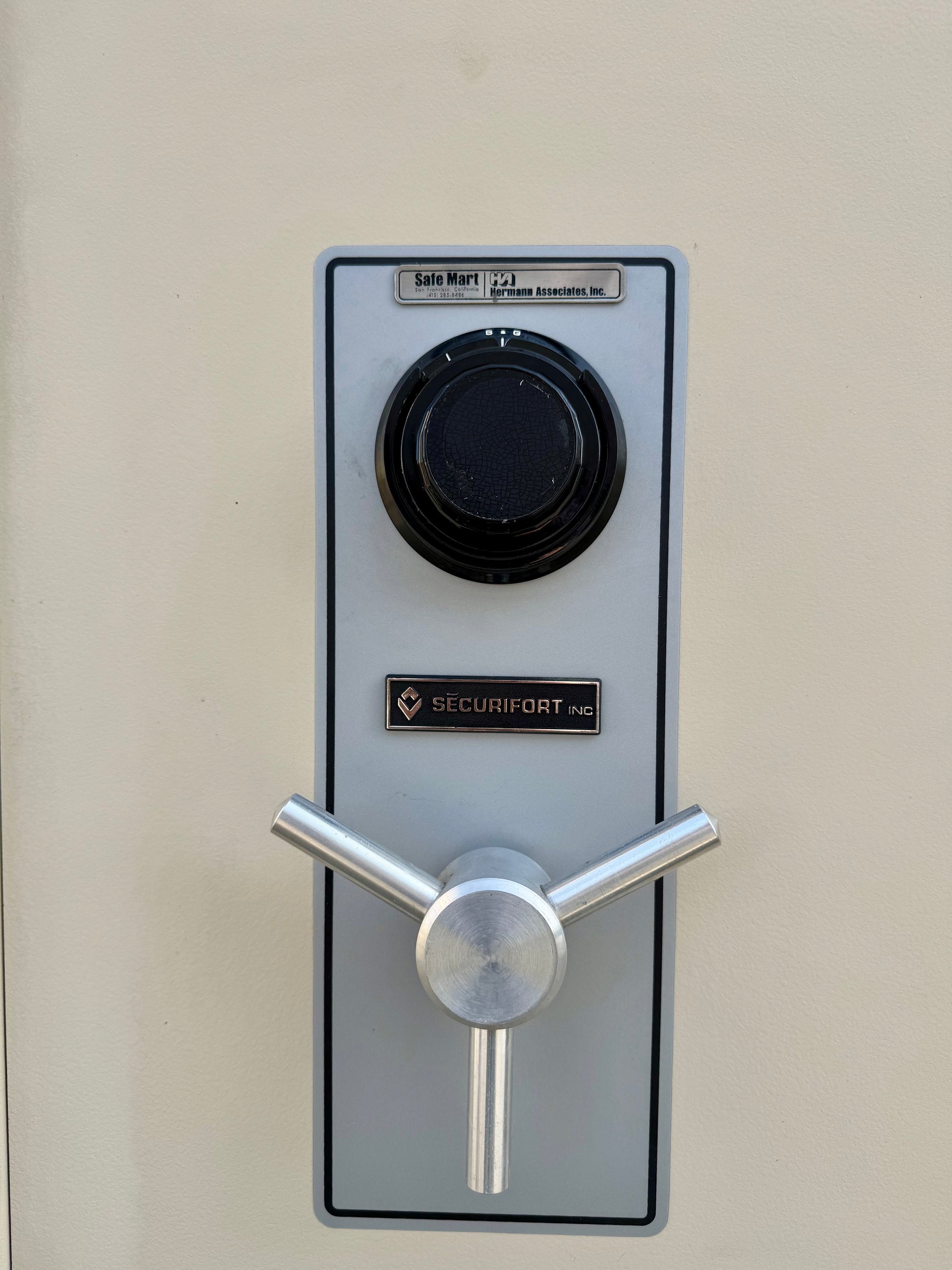 Securifort Burglary Safe - California Safe & Lock