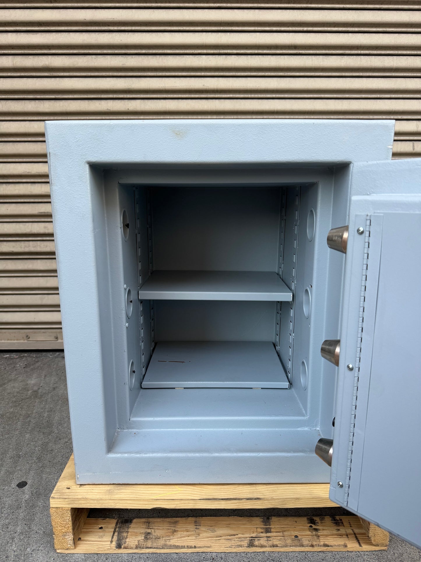 AmSec TL-15 High Security Home Safe - California Safe & Lock