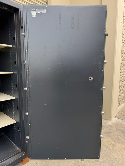AmVault CF7236 TL-30 HIGH SECURITY SAFE