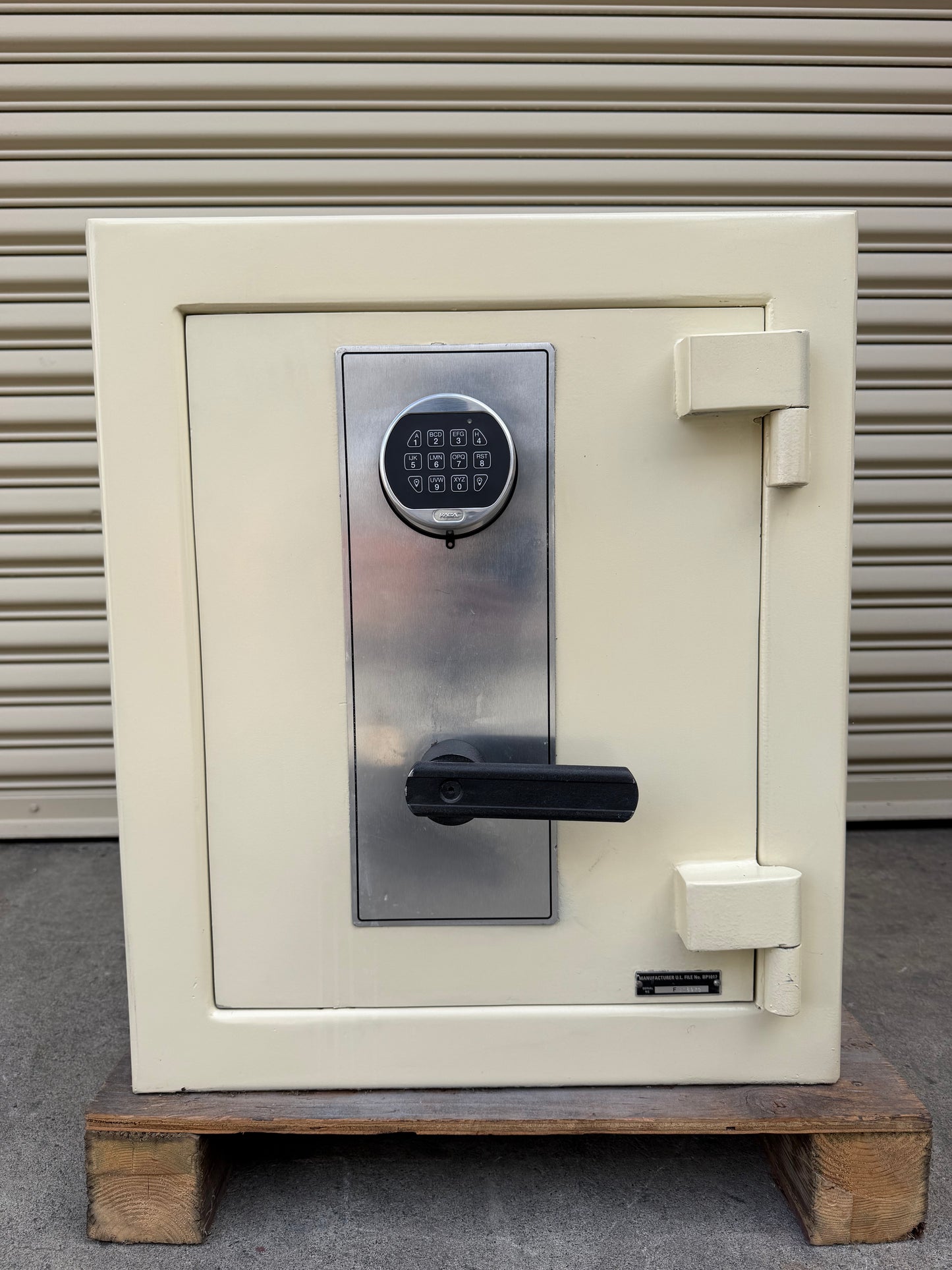 AmVAult CF1814 TL-30 HIGH SECURITY SAFE