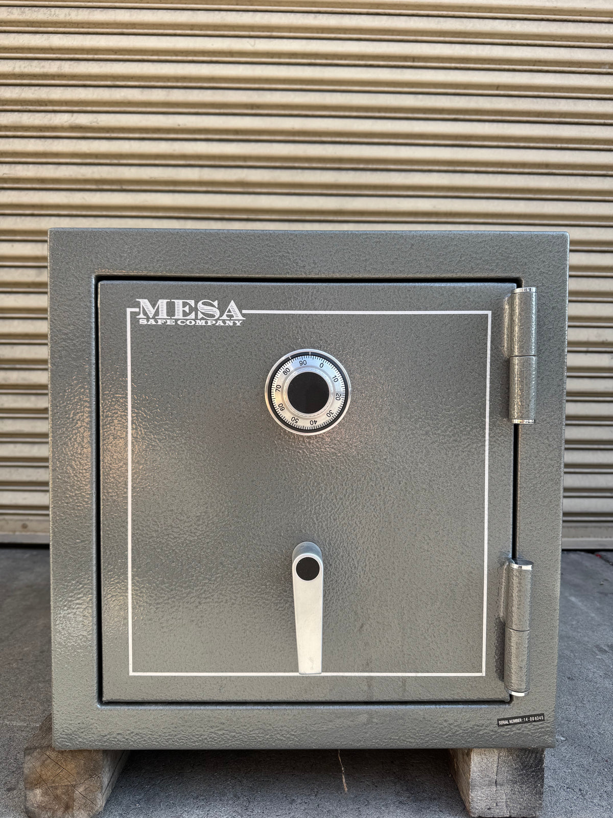 Mesa MBF2020 - California Safe & Lock