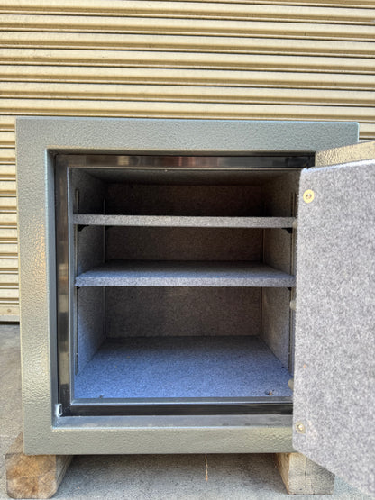 Mesa MBF2020 - California Safe & Lock