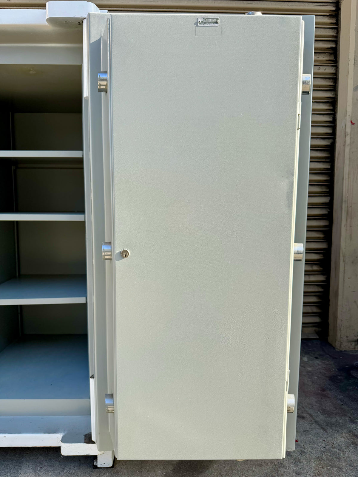 The Bernardini GV4720 Safe - California Safe & Lock