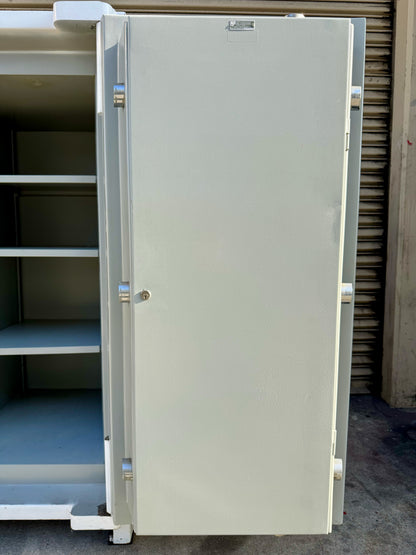 The Bernardini GV4720 Safe - California Safe & Lock